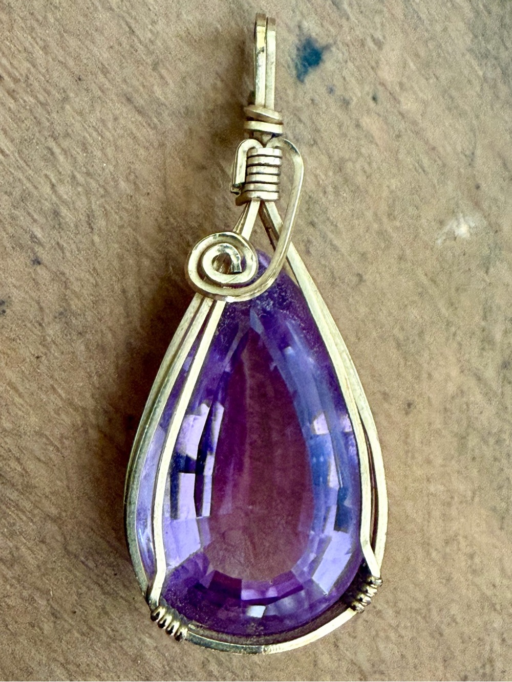 VINTAGE JTV HSN STYLE WIRE WRAPPED FACETED AMETHYST PEAR TEARDROP PENDANT
